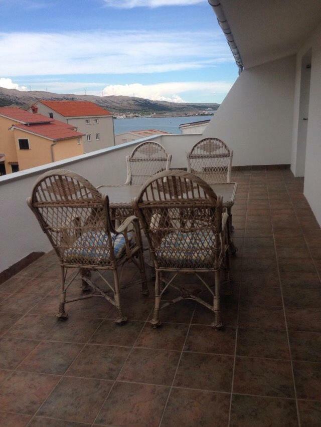 Apartment Perka 1 Pag Town Exterior foto